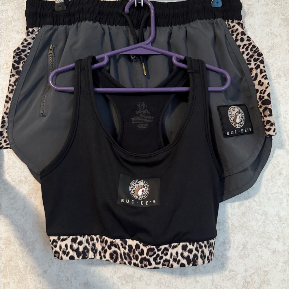 Buc-ee's Women's Black,Gray, and Cheetah Print Athletic Shorts & Bra